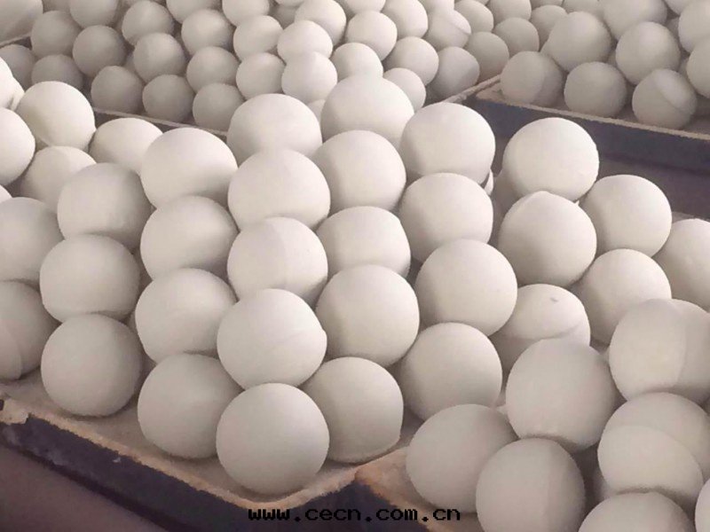 99氧化(huà)鋁(lǚ)球